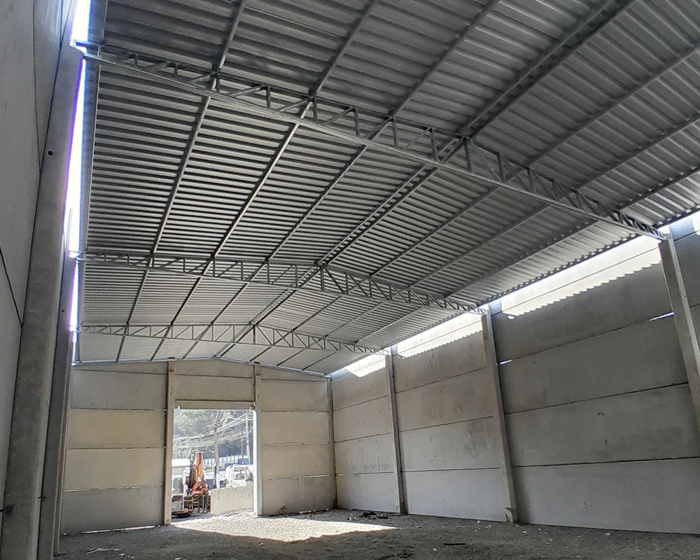 Telhas metálicas galvanizadas para coberturas industriais