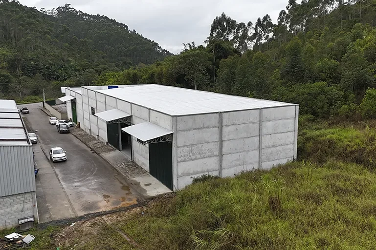 CT Box Embalagens - Nova Trento - Andrade pré-fabricados