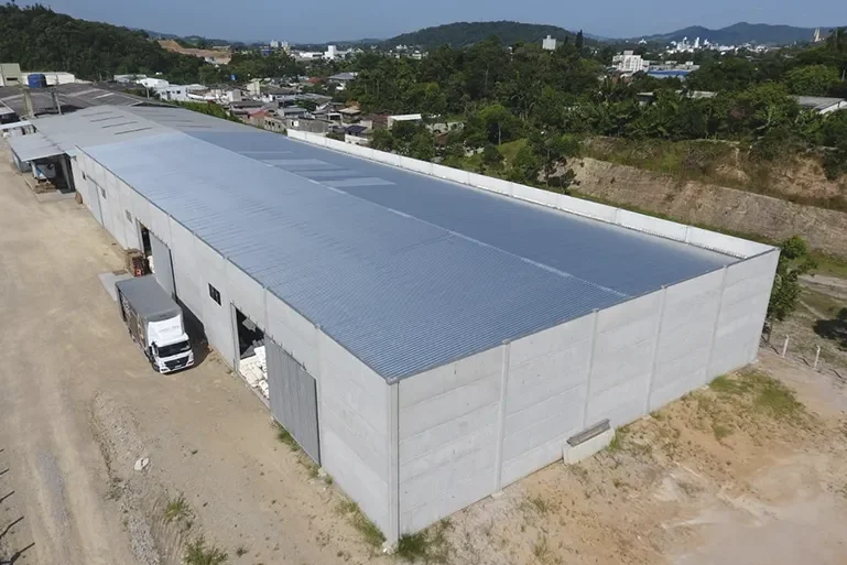 Obras pré-moldadas realizadas por Andrade Pré-fabricados em SC